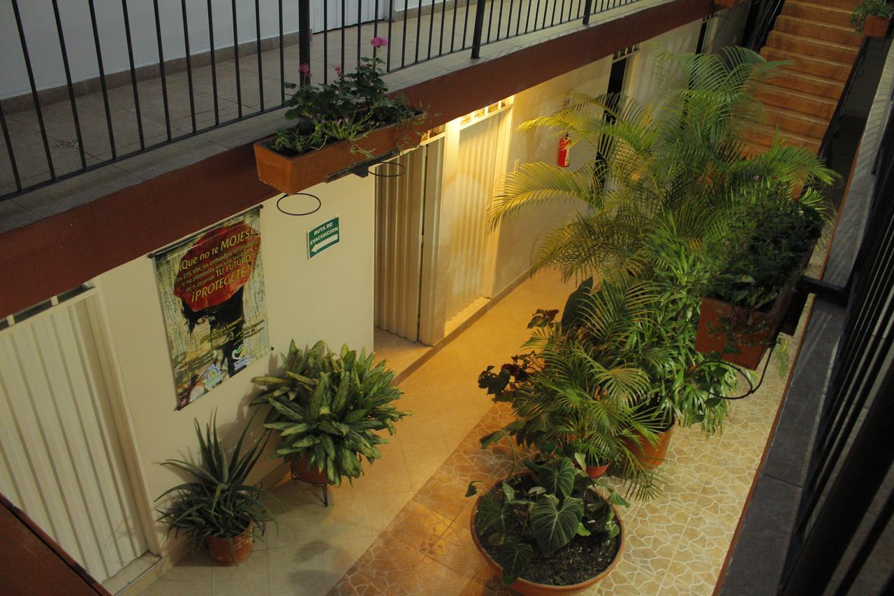 Hotel Pacifico Cerca Al Aeropuerto Palmira  Exterior photo